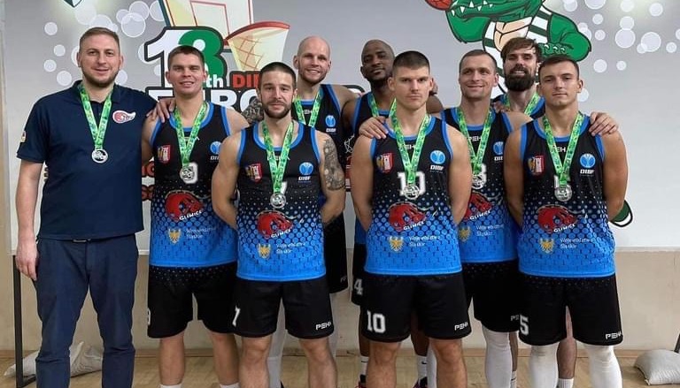 Niesłyszący koszykarze z Gliwic wywalczyli srebro w Turcji